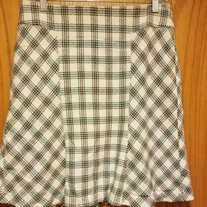 Preowned multi Loft skirt sz 8